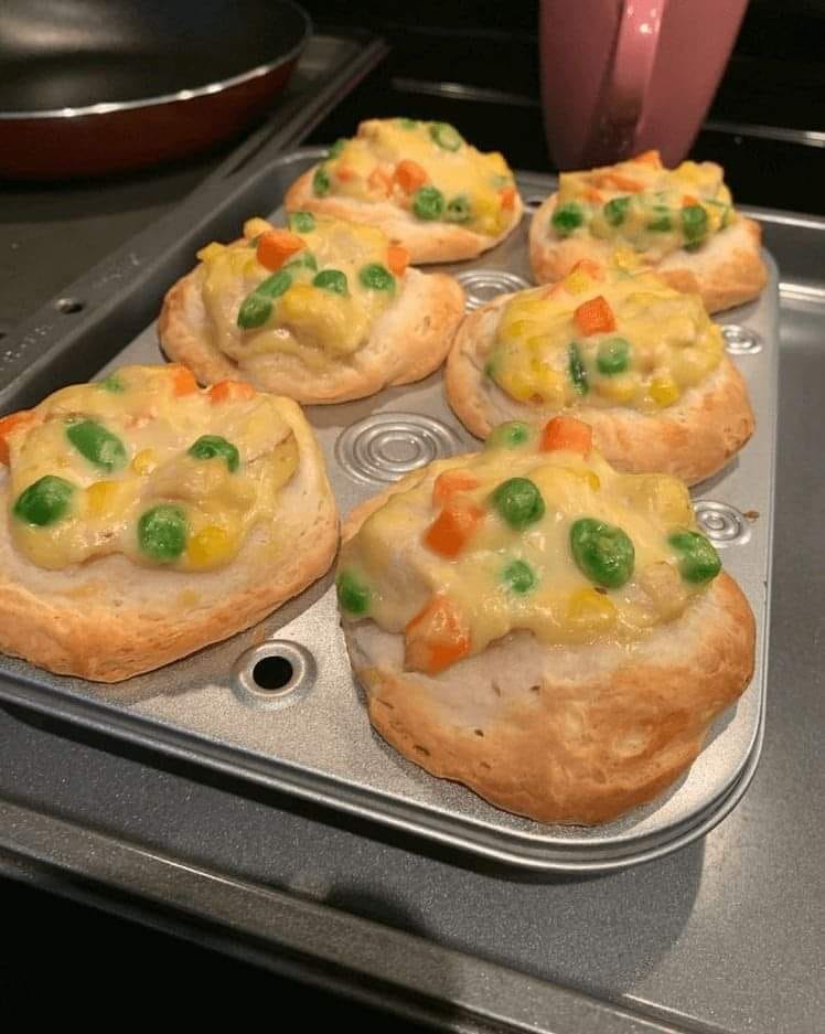 MINI CHICKEN POT PIES