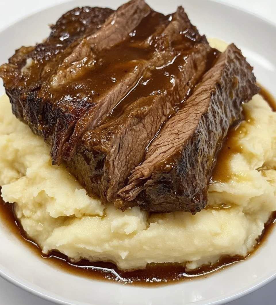 Garlic Butter Steak Bites and Mash