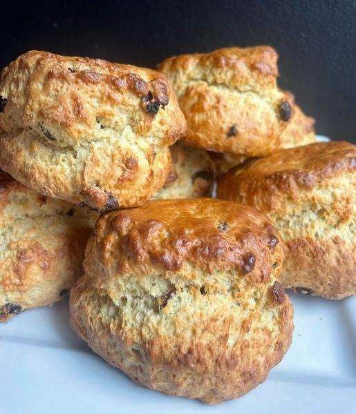 Air Fryer Raisin Scones