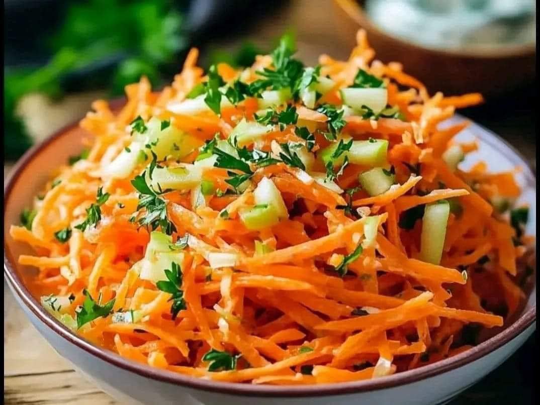 Carrot salad with yogurt.