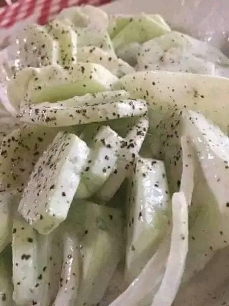 sour cream cucumbers